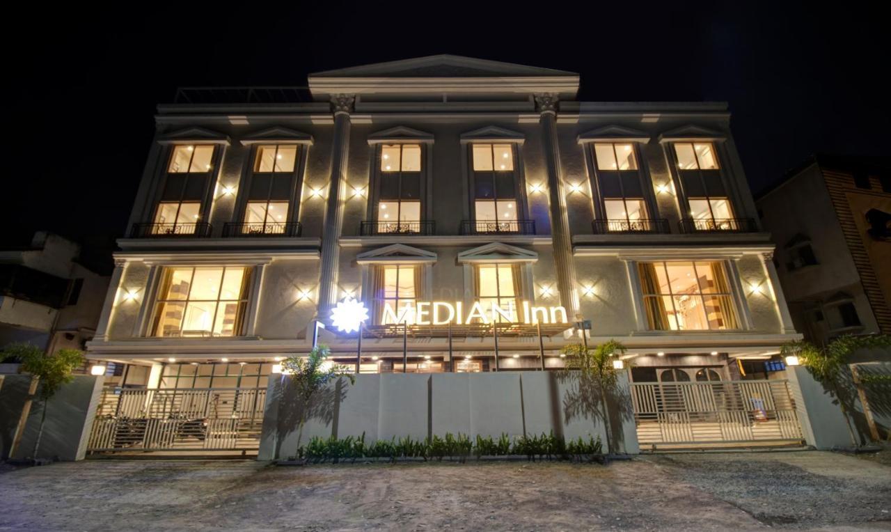 Treebo Premium Median Inn Nagpur Exterior photo